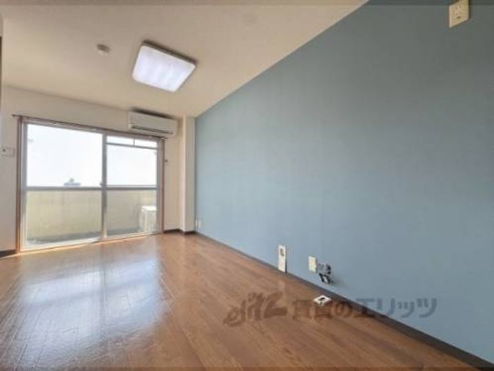 紫野ハイツ401の寝室