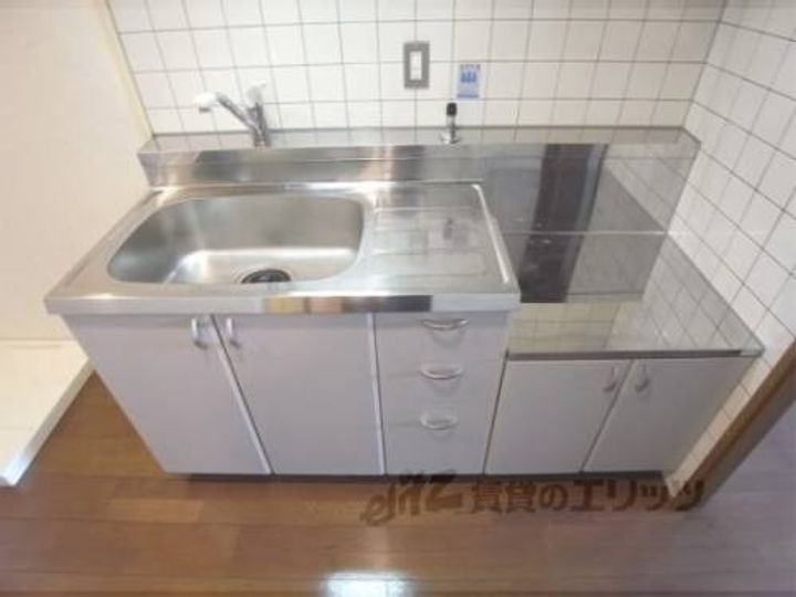 フレグランスKADONO203のキッチン