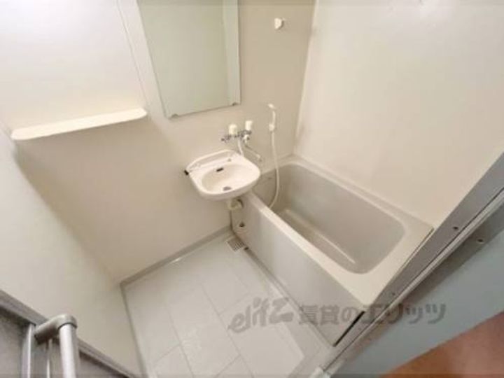 大晋メゾネ四条大宮405の風呂