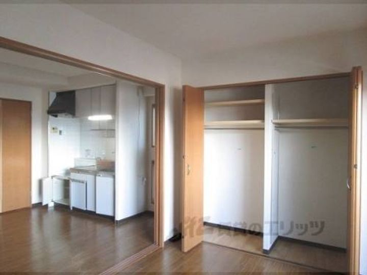 プラネシア星の子京都駅前西805の寝室