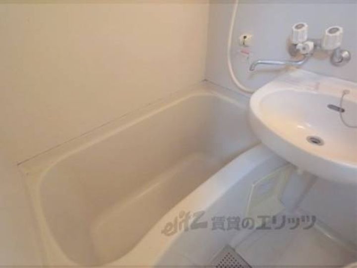 エステート一条101の風呂