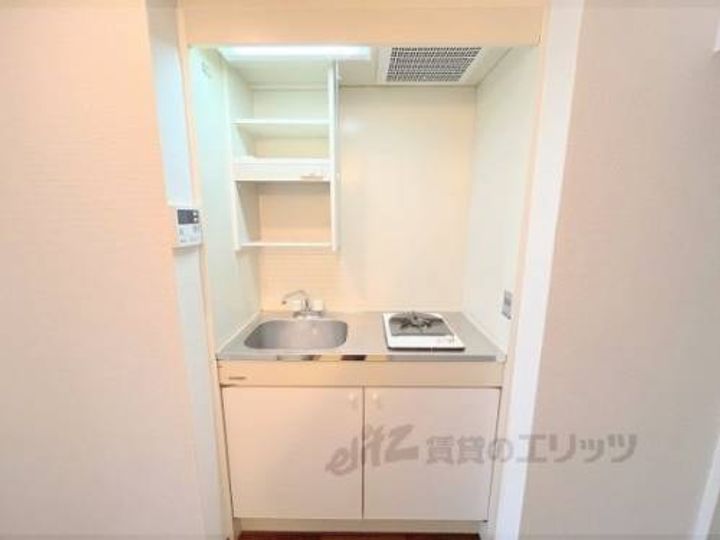 ラ・フロール小山407のキッチン