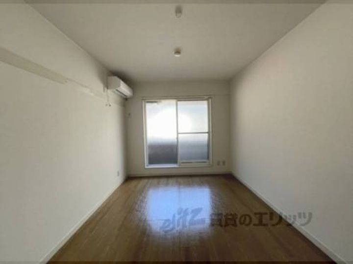 宮崎マンション2112の寝室