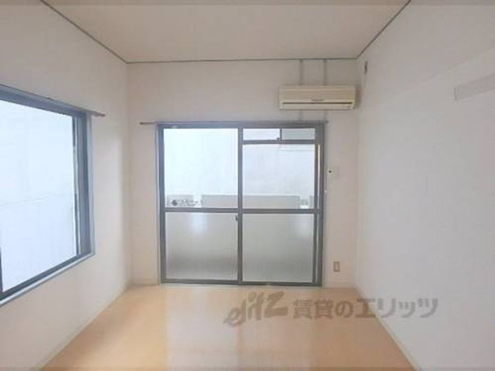 ポルト壱番館2-Dの寝室