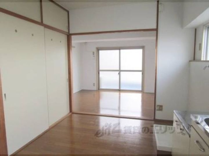 エースコート下立売401のキッチン