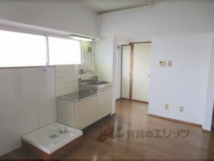 エースコート下立売401のキッチン