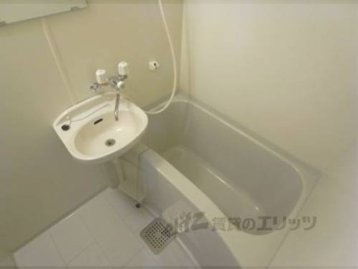 デプレ北野213の風呂