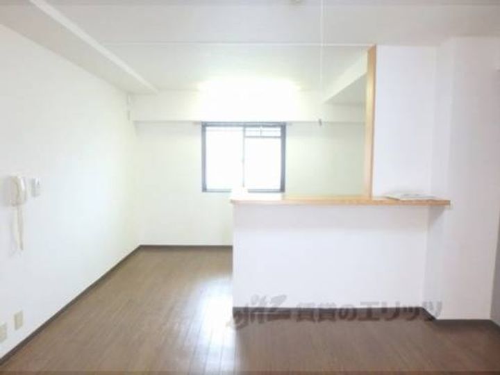 マンションFDKの玄関