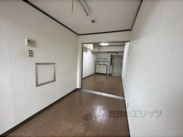 第1レジデンス春田122の寝室