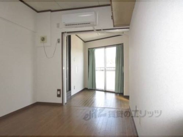 第1レジデンス春田156の寝室