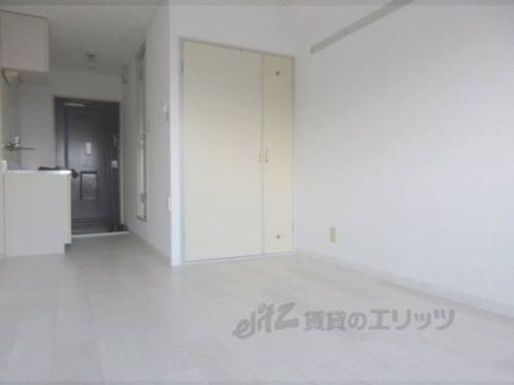 アークハイツ嵯峨嵐山403の寝室