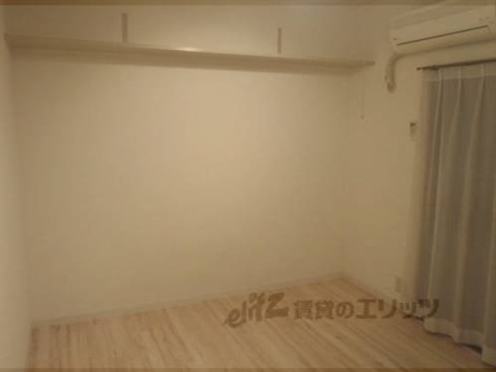 ヤングヴィレッジ嵯峨220の寝室