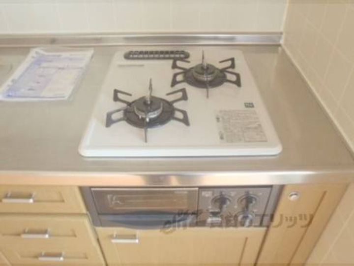 ハイカムール上桂のキッチン