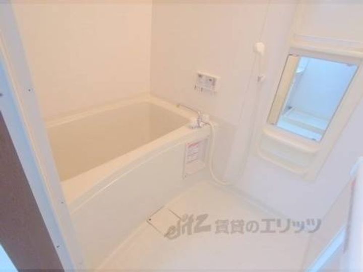 メルベーユ桂105の風呂