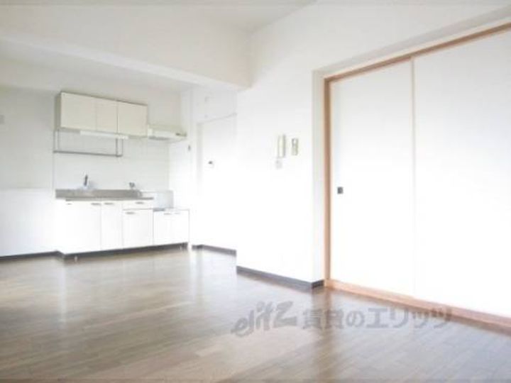 アーバニティー桂の玄関