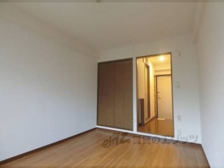 メゾンLeeの寝室