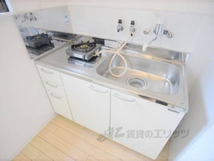 第11長栄シャトー泉305のキッチン