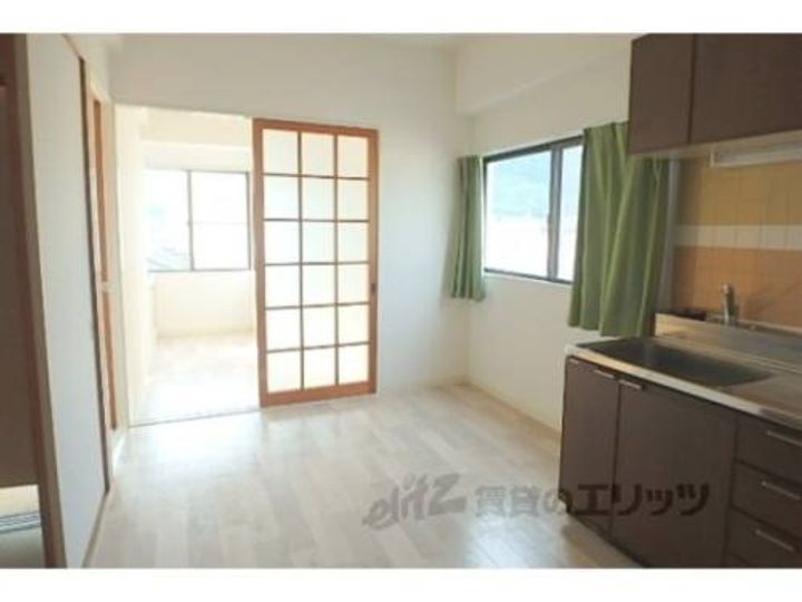 ハウスオブローゼ?303のキッチン