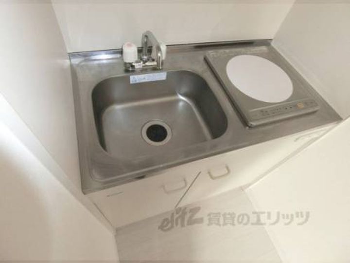 フォーシーズン京田辺304のキッチン