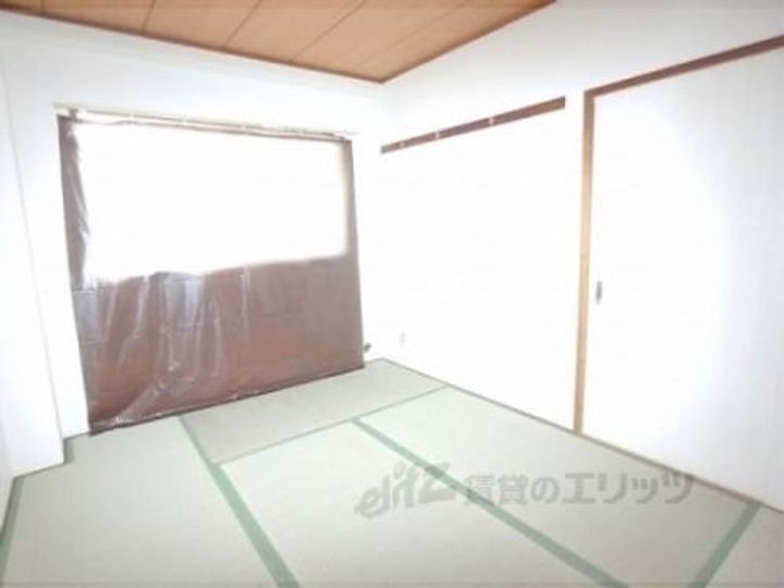 プルーリオン勧修寺508の寝室