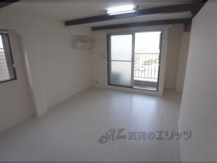 ウエストスクエアの寝室