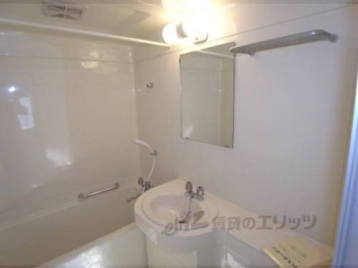 ウエストスクエアの風呂