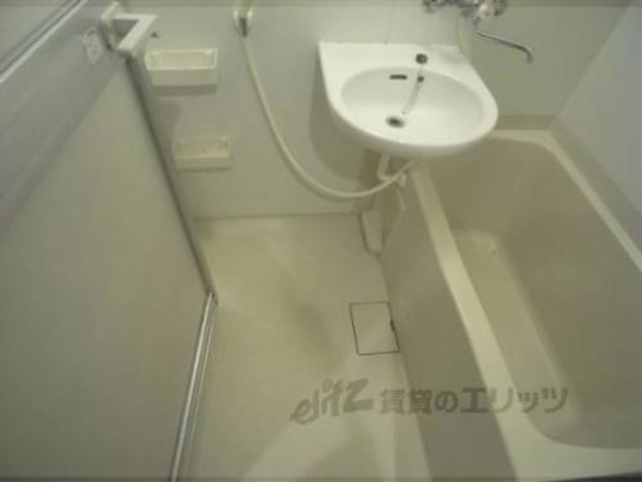 SHICATA SEPT BLDGの風呂