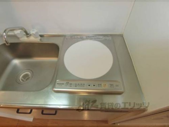 Amare亀乃子303のキッチン