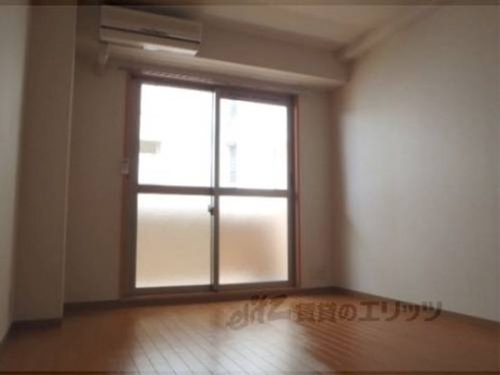 マ・アビタション505の寝室