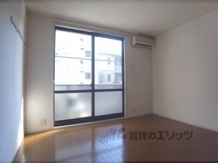 ヴィヴィ・セレサ壱番館の寝室