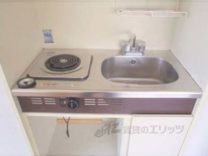 DETOM?1京大前401のキッチン