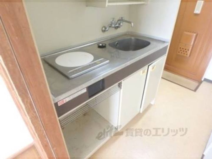 メゾンアオヤマ202のキッチン