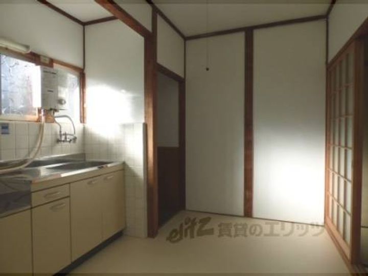 桂ノ宮荘1F02のキッチン