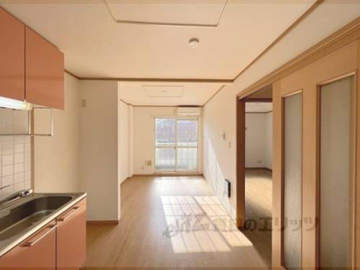 ソレアード小野A棟A202の寝室