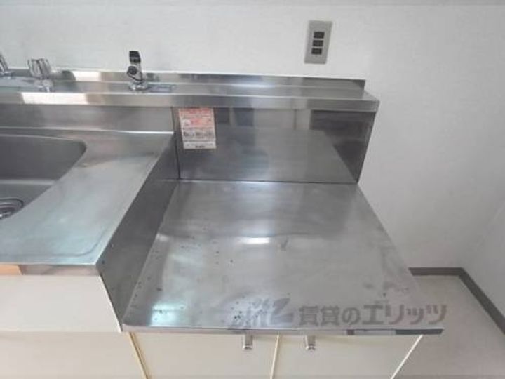 第二京都メゾンベルジュ西京極307のキッチン