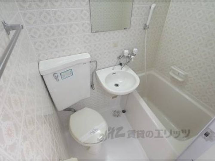 第二京都メゾンベルジュ西京極307の風呂