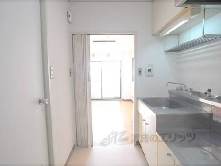 第二京都メゾンベルジュ西京極307のキッチン