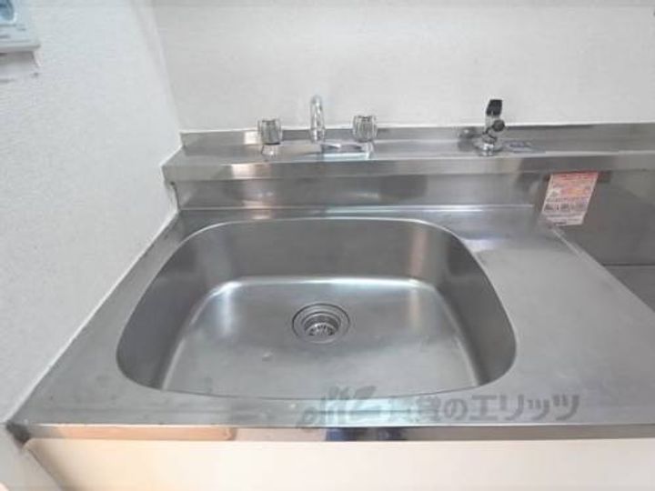 第二京都メゾンベルジュ西京極307のキッチン