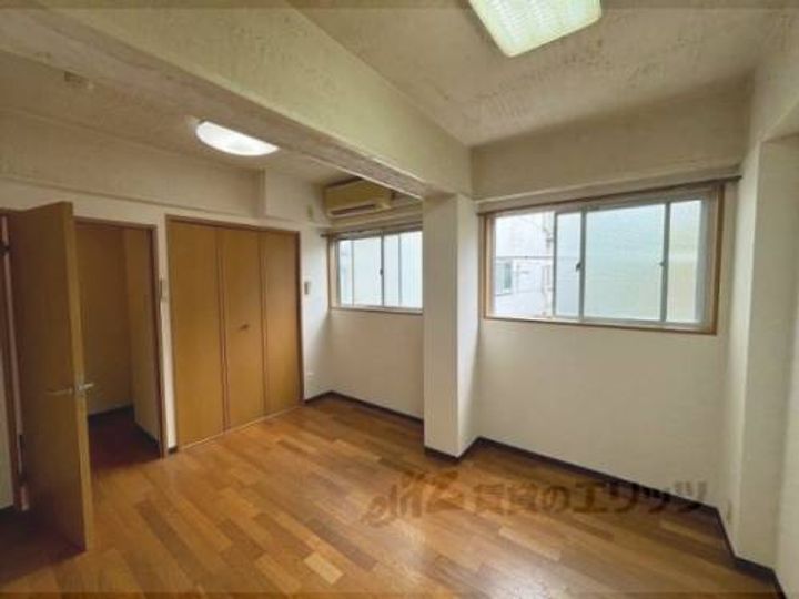 上賀茂松柏104の寝室