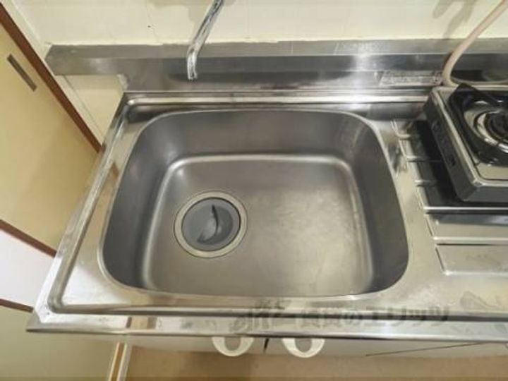 小山ハイツA棟110のキッチン