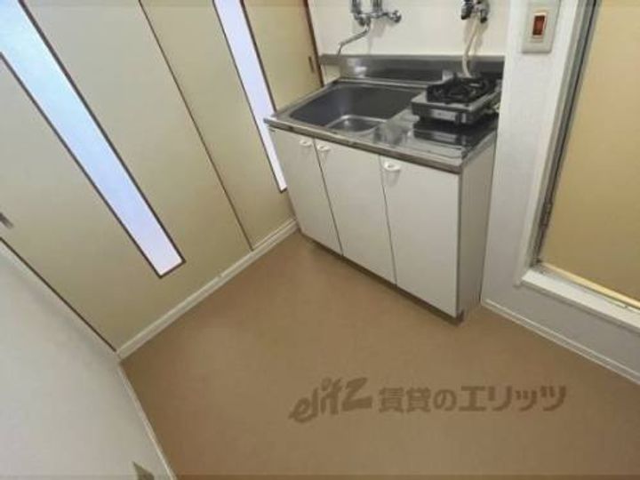 小山ハイツA棟110のキッチン