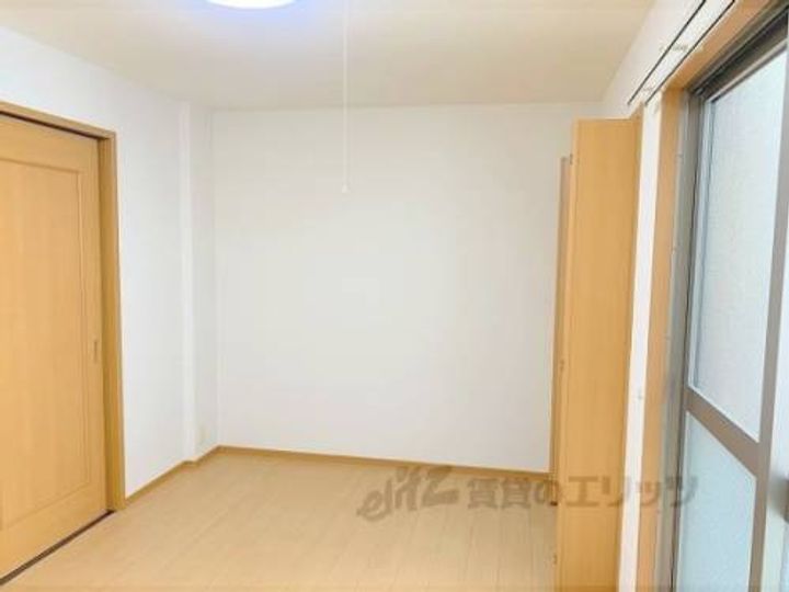 ロイヤルシティーAYAの寝室