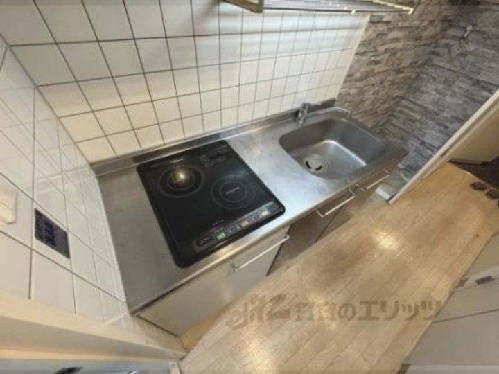 VERTICAL二条城北203のキッチン