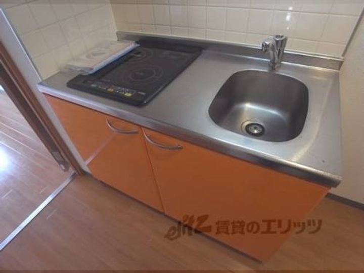 エリーフラッツ嵐山のキッチン