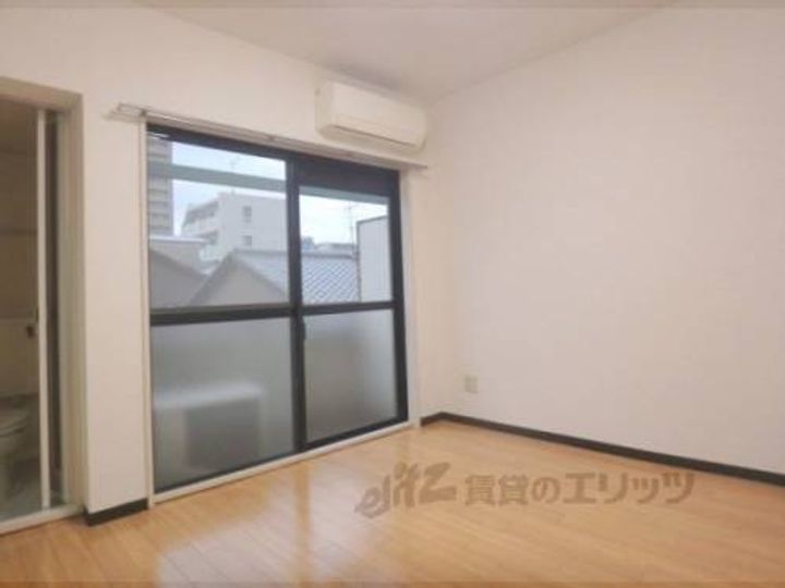 朝日プラザ四条大宮404の寝室