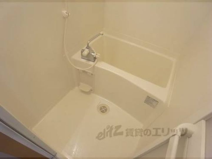 グラニーレ聚楽206の風呂