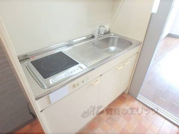 SAMSQUARE大津京308のキッチン