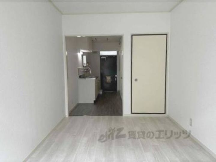 コーポヤシキ103の寝室