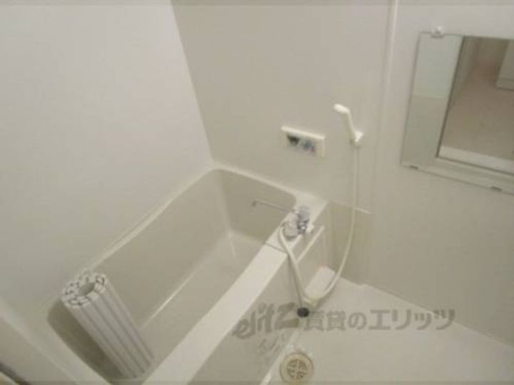 シュペリールA棟A102の風呂