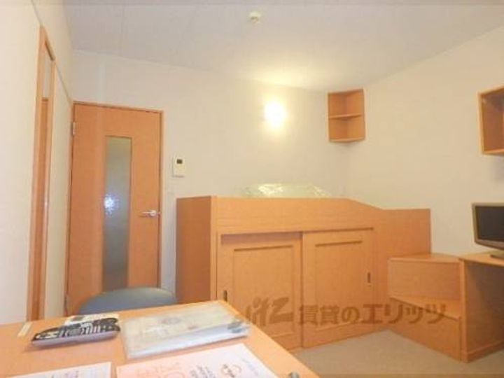 レオパレス一休寺道の寝室